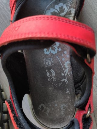Sandalias de Trekking Rojas Talla 40. Mujer