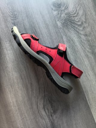 Sandalias de Trekking Rojas Talla 40. Mujer