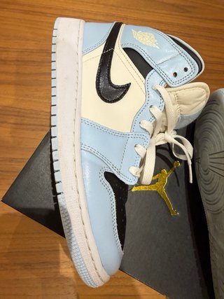 Nike Air Jordan 1 Mid Azul Blanco
