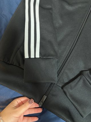 Chaqueta adidas Negra como nueva un solo uso