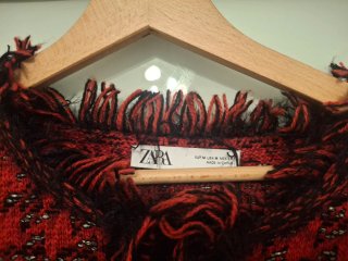 Chaqueta Zara Roja y Negra Talla M