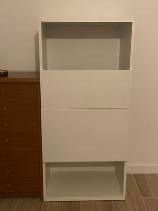 Mueble blanco de madera Ikea
