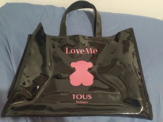 Precio NO negociable.Bolso Tous Negro