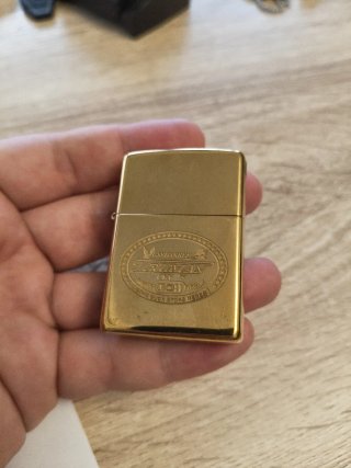 Collezione di 9 accendini Zippo e un Dora