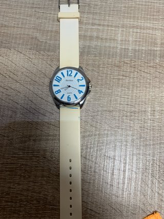 Reloj Pontina con correa beige