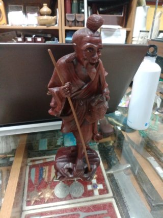 Escultura de Madera Anciano Chino