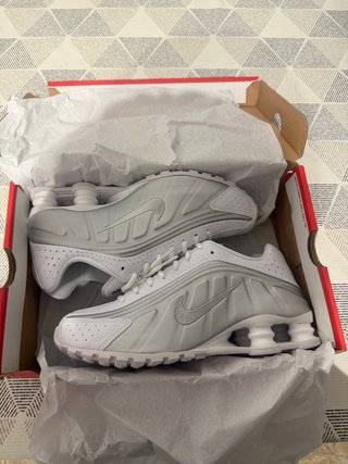 Zapatillas Nike Shox R4 Blancas y Plateadas