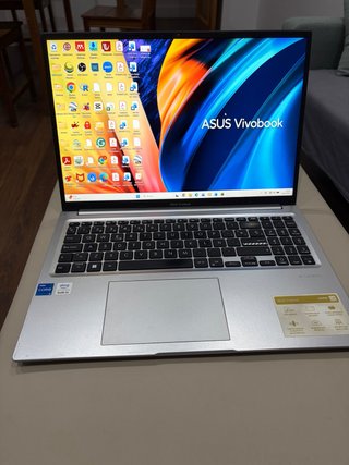 Portátil ASUS Vivobook 16 i5 8GB 512GB SSD