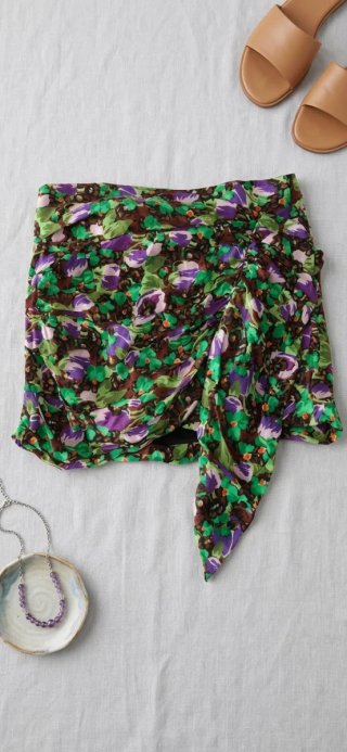 Falda Zara floral verde y morada