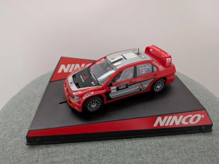 Coche Scalextric Ninco Mitsubishi