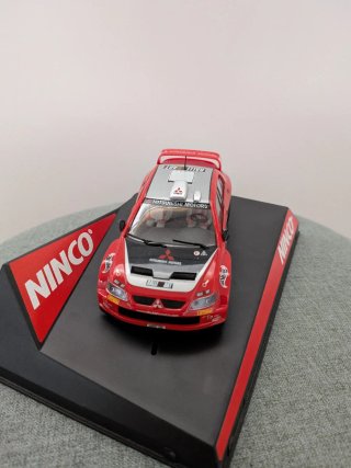 Coche Scalextric Ninco Mitsubishi