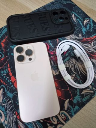 iPhone 16 Pro Rosa seminuevo
