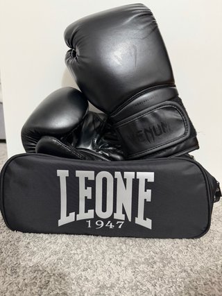 Pack Boxeo: Guantes Venum 14oz + Estuche Leone