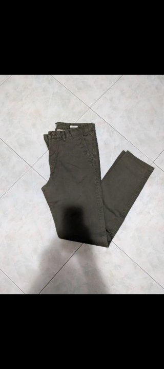 Pantaloni uomo verde oliva
