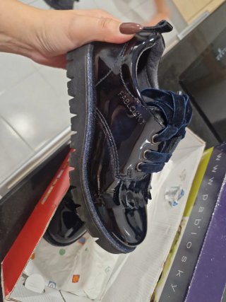 Zapatos Pablosky charol niña azul marino talla 33