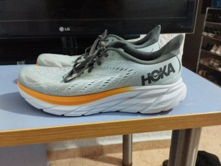 Zapatillas Hoka Clifton 8 Gris y Naranja