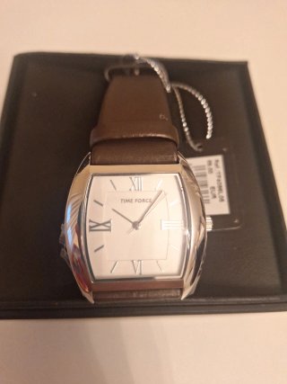 Reloj Time Force Clásico. Precio original 89 €.