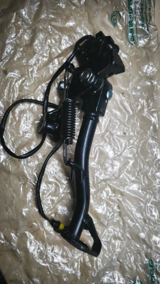 Pata Cabra Benelli TRK 702