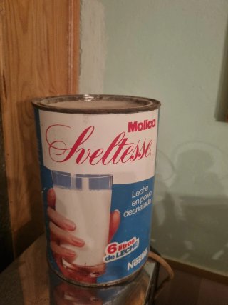Lata antigua Sveltesse Molico Nestlé