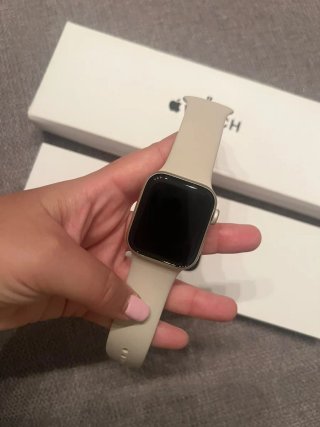 Apple Watch SE (Gen 2) Beige