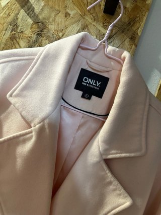 Abrigo rosa ONLY