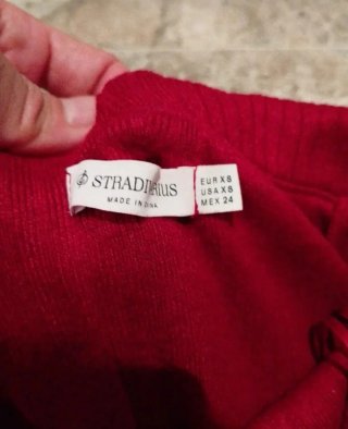 Jersey Stradivarius Cuello Bardot Rojo