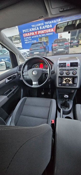 Volkswagen Touran 2009