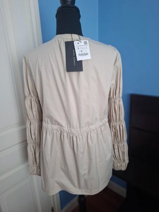 Chaqueta fina Zara beige