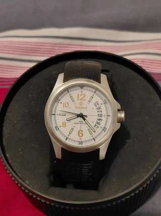 Reloj Timberland Plata y Negro