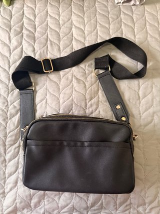 Bolso de mano negro