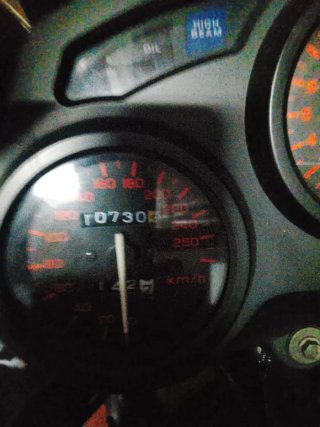 Honda CBR 600F Roja y Negra
