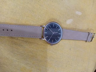 Reloj FMD Minimalista Negro y Beige