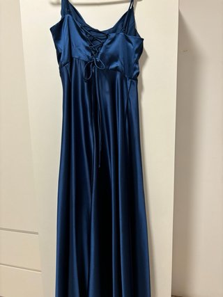 Vestido largo azul, quinceañera