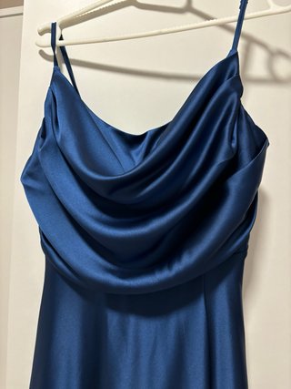 Vestido largo azul, quinceañera