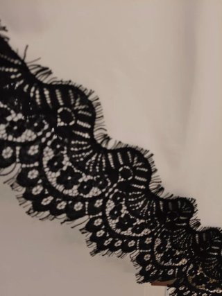 Camiseta blanca con encaje negro Talla Única