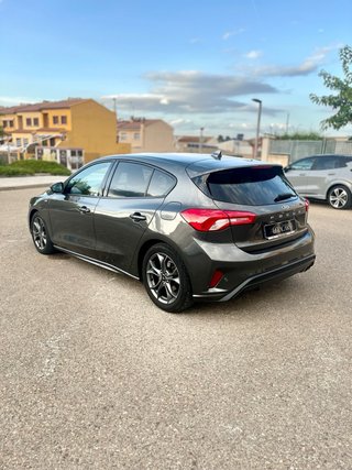 Ford Focus ST-Line