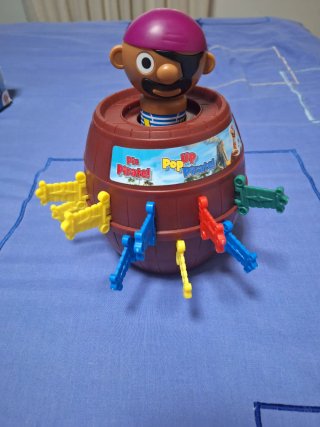 Juego Salta Pirata Tomy Bizak
