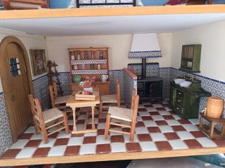 Casa de Muñecas Estilo Andaluz