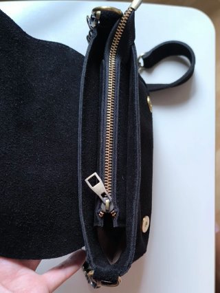 Bolso de puro cuero