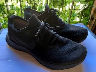 Scarpe Nike Epic React nere taglia 44