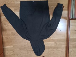 Sudadera con Capucha y Cremallera Negra