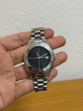 Reloj DKNY Y2K Negro y Plateado