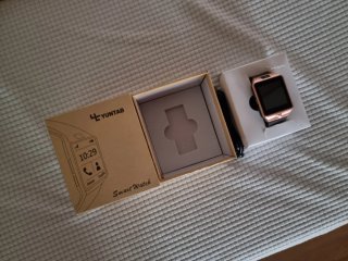 Smartwatch Yuntab con fotocamera e slot SIM