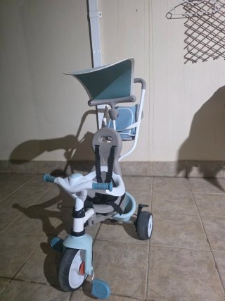 Paseador para bebé con capota