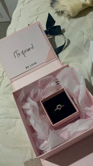 Anillo Pandora Corazón Rojo