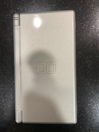 Nintendo DS Plateada
