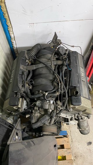 Motor BMW V8 4.4 M62B44