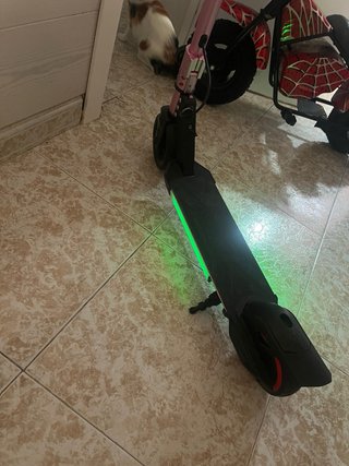 Patinete Eléctrico Infantil Rosa