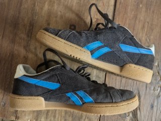 110€ T41 Zapatillas Reebok Negras y Azules