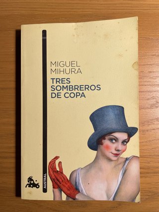 Tres sombreros de copa